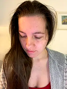 Snapshot of Nicole-Ray chatting on September 18, 9:34 am Nicole-Ray online show from September 18, 9:34 am