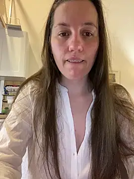 Snapshot of Nicole-Ray chatting on October 5, 8:32 pm Nicole-Ray online show from October 5, 8:32 pm