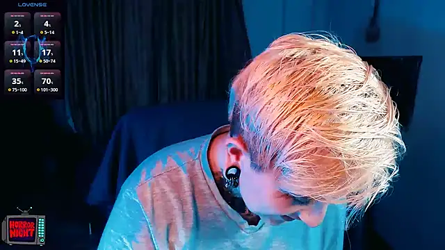 Marieblueeyes online show from December 19, 12:25 am