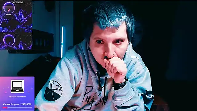 Marieblueeyes online show from March 10, 12:20 pm