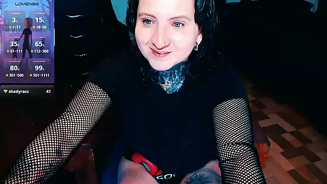 Snapshot of Marieblueeyes chatting on October 17, 11:23 am Marieblueeyes online show from October 17, 11:23 am
