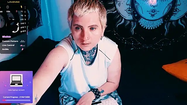 Marieblueeyes online show from February 23, 12:39 pm