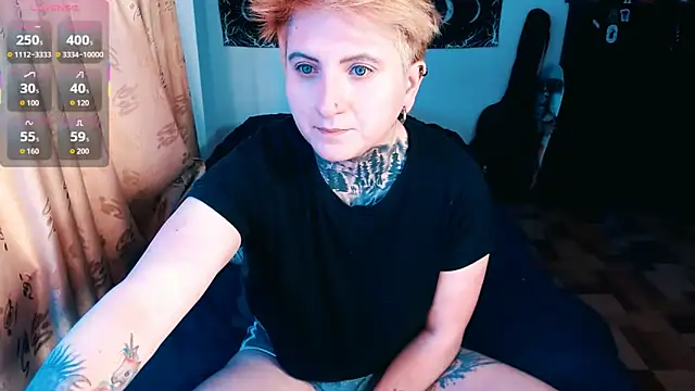 Marieblueeyes online show from November 4, 7:17 pm