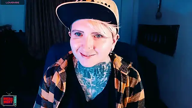 Marieblueeyes online show from December 22, 9:37 pm