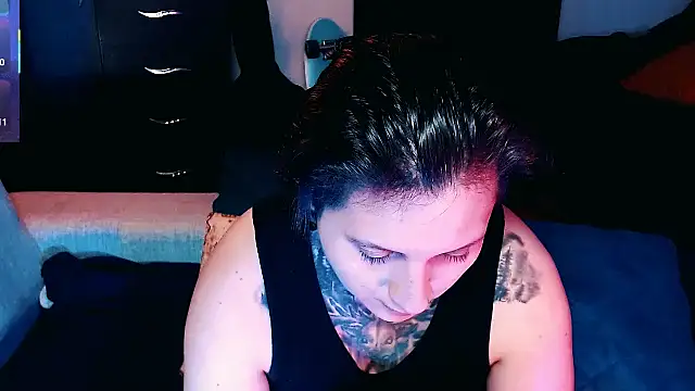 Snapshot of Marieblueeyes chatting on October 7, 5:08 am Marieblueeyes online show from October 7, 5:08 am