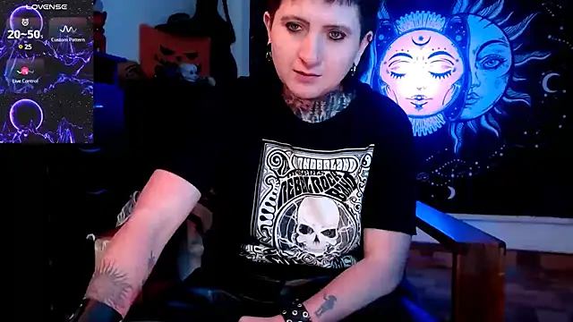 Snapshot of Marieblueeyes chatting on March 23, 4:49 am Marieblueeyes online show from March 23, 4:49 am