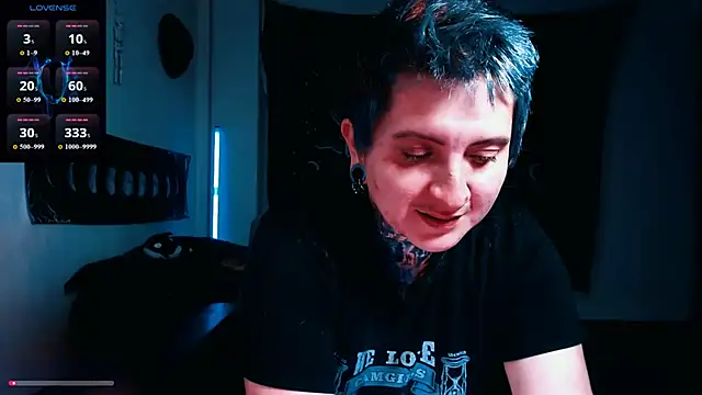 Marieblueeyes online show from March 24, 1:49 am