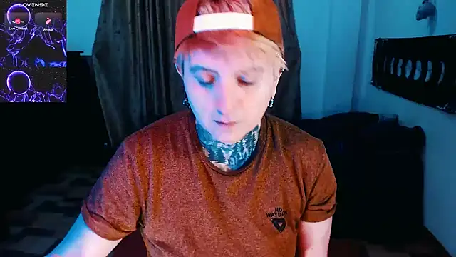 Marieblueeyes online show from November 13, 1:53 am