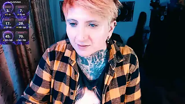 Marieblueeyes online show from November 8, 7:12 am