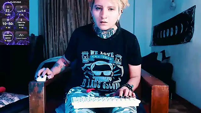 Marieblueeyes online show from November 24, 11:05 pm