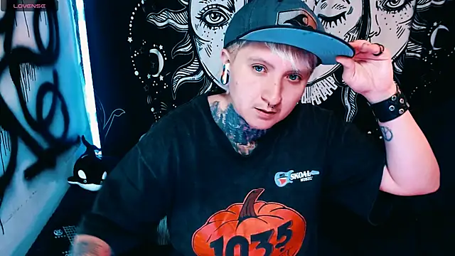 Marieblueeyes online show from May 27, 7:54 pm