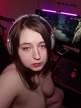 Yammy Yumi online show from June 6, 4:07 am