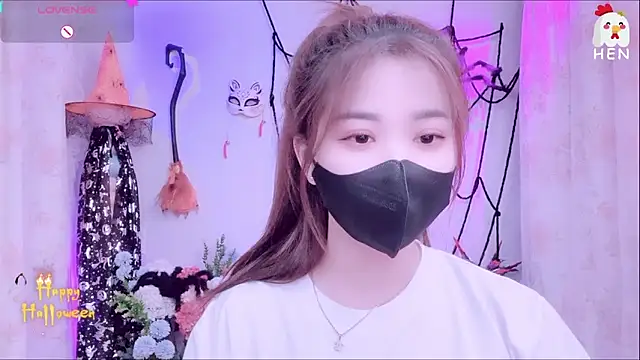 Snapshot of hen237 chatting on November 3, 1:00 am hen237 online show from November 3, 1:00 am