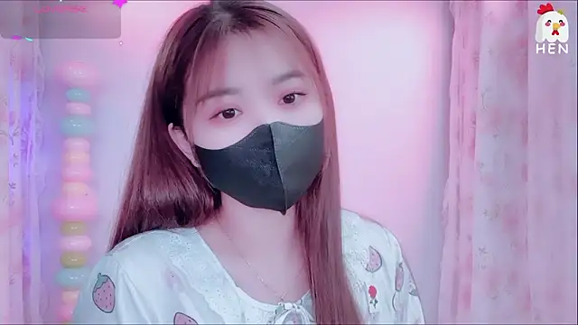 Snapshot of hen237 chatting on November 11, 12:27 am hen237 online show from November 11, 12:27 am