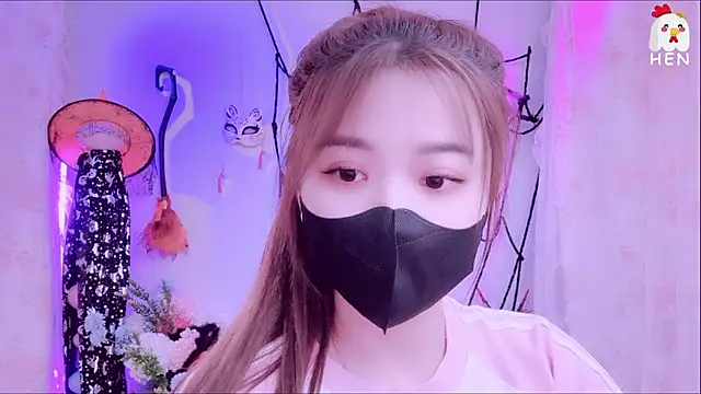 Snapshot of hen237 chatting on November 9, 3:54 am hen237 online show from November 9, 3:54 am