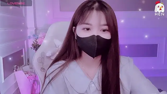 hen237 online show from April 2, 8:59 pm