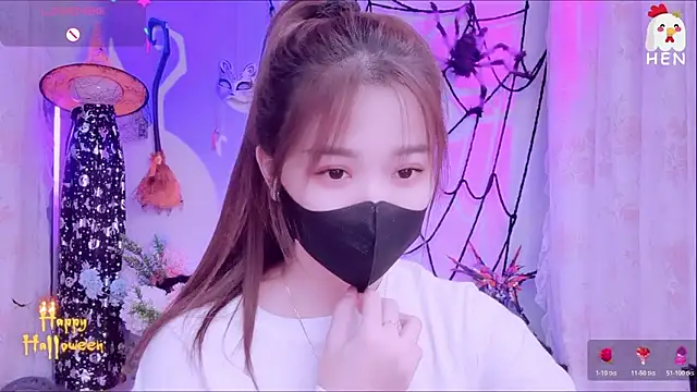 Snapshot of hen237 chatting on November 5, 11:30 pm hen237 online show from November 5, 11:30 pm