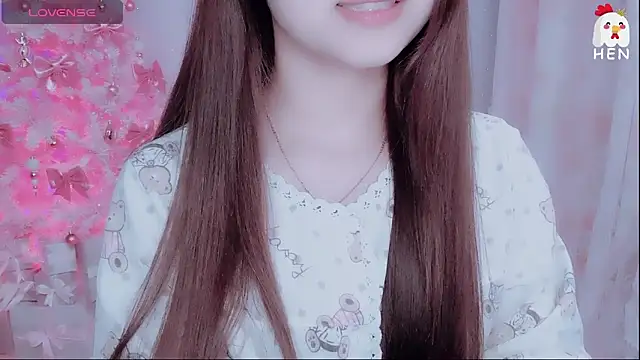 Snapshot of hen237 chatting on December 2, 6:53 pm hen237 online show from December 2, 6:53 pm