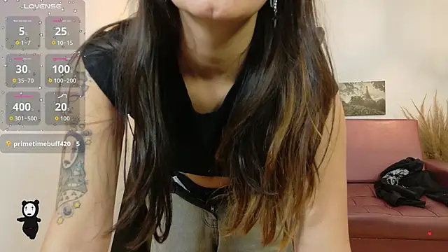 Perla Campbell online show from October 6, 7:03 pm