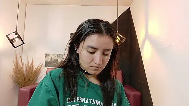 Perla Campbell online show from December 1, 7:15 pm