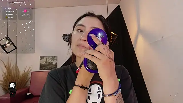 Perla Campbell online show from October 16, 7:11 pm