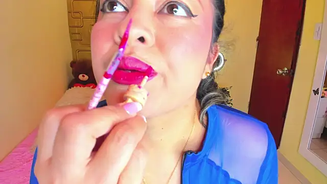 Julia Haye online show from November 29, 4:01 am