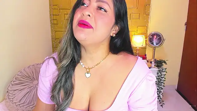 Julia Haye online show from March 13, 1:21 am