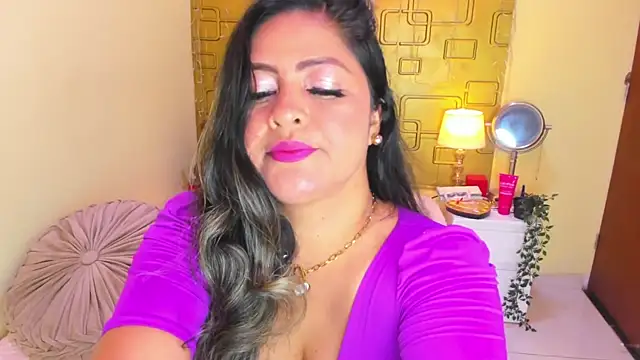 Julia Haye online show from April 11, 3:36 am