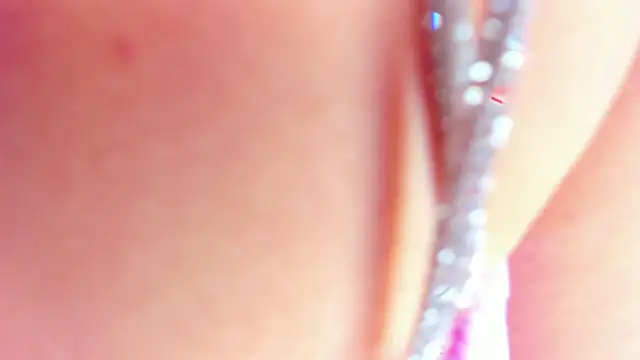 Julia Haye online show from December 3, 3:18 am