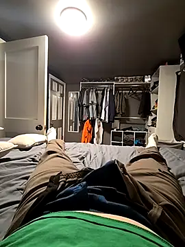 Snapshot of taurada76 chatting on January 18, 10:24 pm taurada76 online show from January 18, 10:24 pm