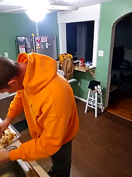 taurada76 online show from December 4, 11:15 pm