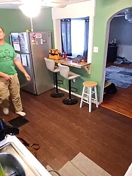 Snapshot of taurada76 chatting on December 18, 8:01 pm taurada76 online show from December 18, 8:01 pm