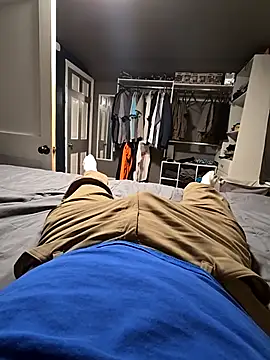 Snapshot of taurada76 chatting on December 23, 12:11 am taurada76 online show from December 23, 12:11 am