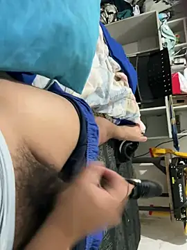 elvis0966 online show from December 31, 6:46 pm