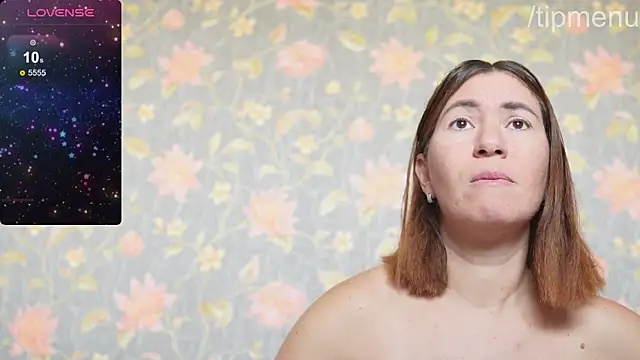 SophieBush online show from September 25, 11:27 am