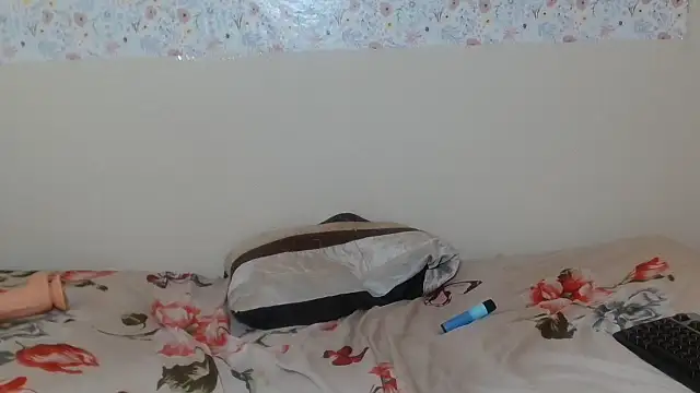 Snapshot of Nonelela chatting on November 8, 4:27 am Nonelela online show from November 8, 4:27 am