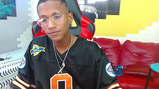 ManSant online show from October 29, 3:33 pm