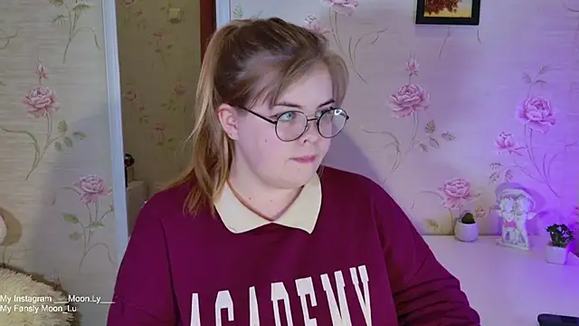 sinnamon  online show from October 21, 5:34 pm