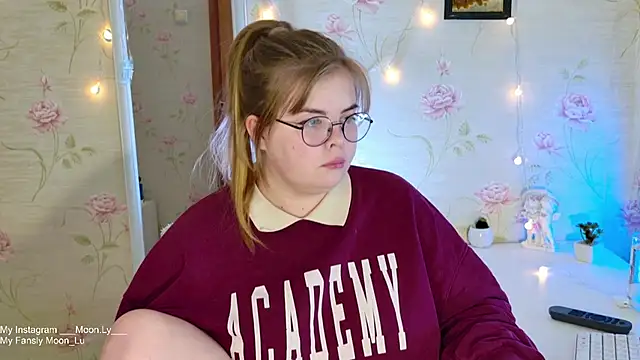 sinnamon  online show from November 3, 4:43 pm