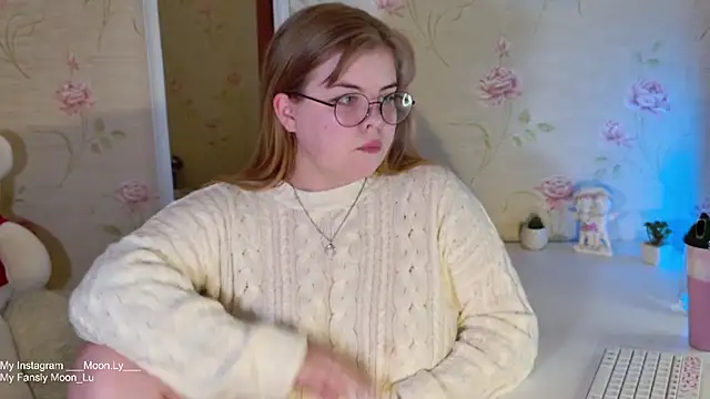 sinnamon  online show from October 24, 6:51 pm