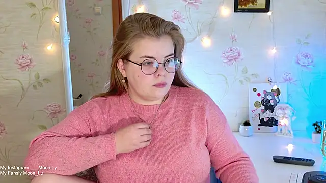 sinnamon  online show from November 7, 4:11 pm