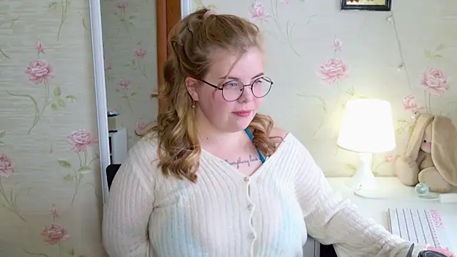 sinnamon  online show from April 9, 12:33 pm