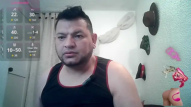 Snapshot of SexDiffrent chatting on September 15, 2:39 pm SexDiffrent online show from September 15, 2:39 pm