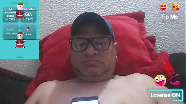 Snapshot of SexDiffrent chatting on November 30, 4:30 pm SexDiffrent online show from November 30, 4:30 pm