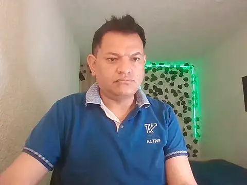SexDiffrent online show from May 24, 8:31 pm