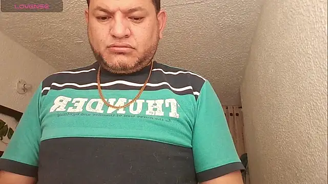 Snapshot of SexDiffrent chatting on December 15, 2:45 pm SexDiffrent online show from December 15, 2:45 pm