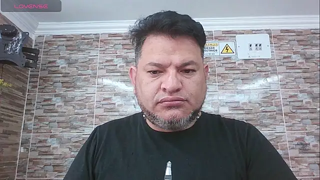 Snapshot of SexDiffrent chatting on October 29, 3:00 pm SexDiffrent online show from October 29, 3:00 pm