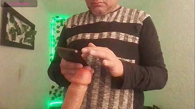 Snapshot of SexDiffrent chatting on November 26, 4:40 pm SexDiffrent online show from November 26, 4:40 pm