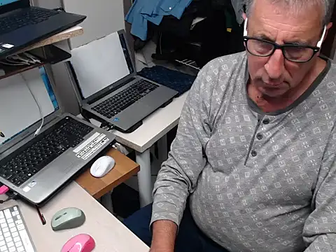 firenze77 online show from May 22, 4:54 am