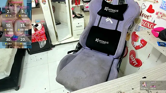 Snapshot of allsson_queen chatting on February 16, 6:28 pm allsson queen online show from February 16, 6:28 pm